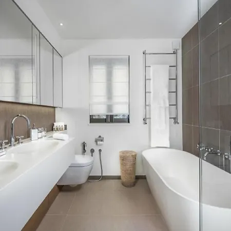 Amazing Five Bedrooms With Stunning View In Tropez, French Riviera * Сен-Тропе