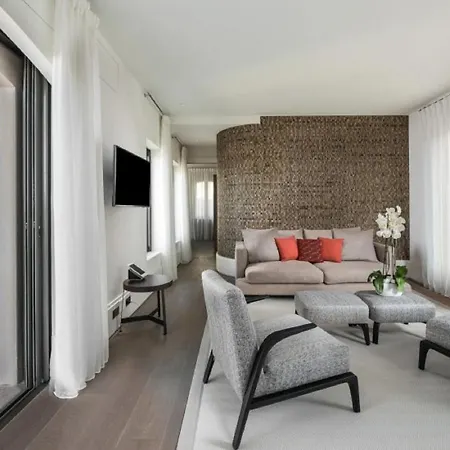 Amazing Five Bedrooms With Stunning View In Tropez, French Riviera *