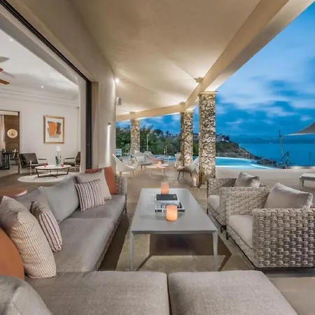 Amazing Five Bedrooms With Stunning View In Tropez, French Riviera Villa *